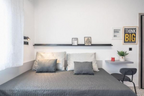 Tiny Apartment(12sqm) in Ilion close to Petroupoli